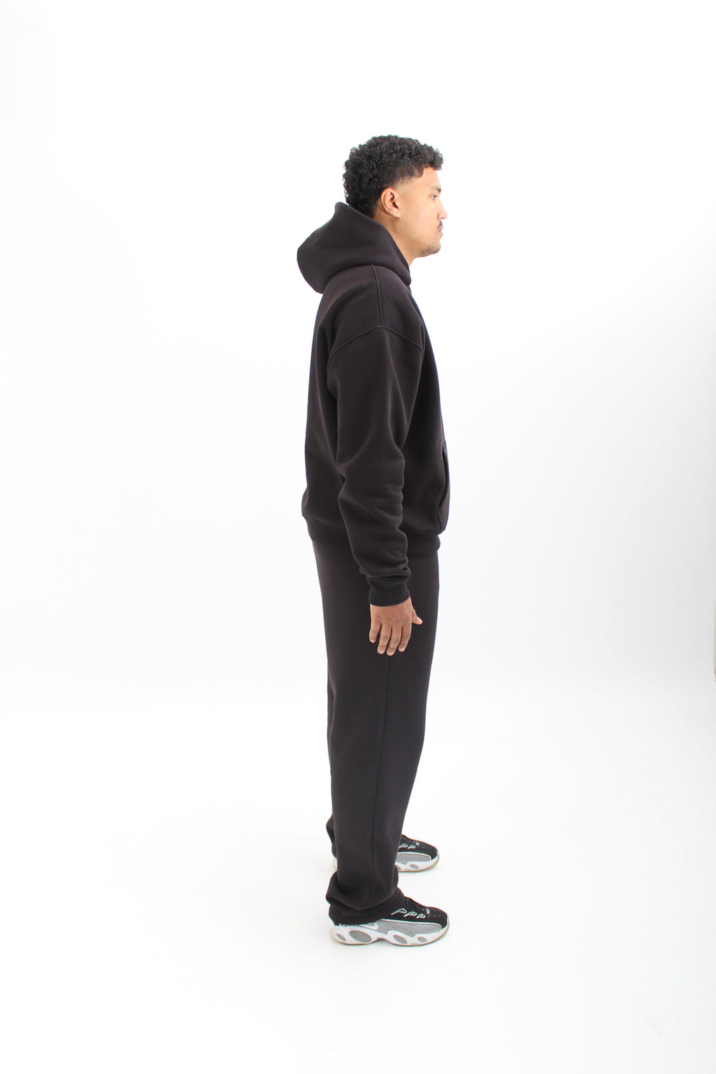 HOODIE BLACK